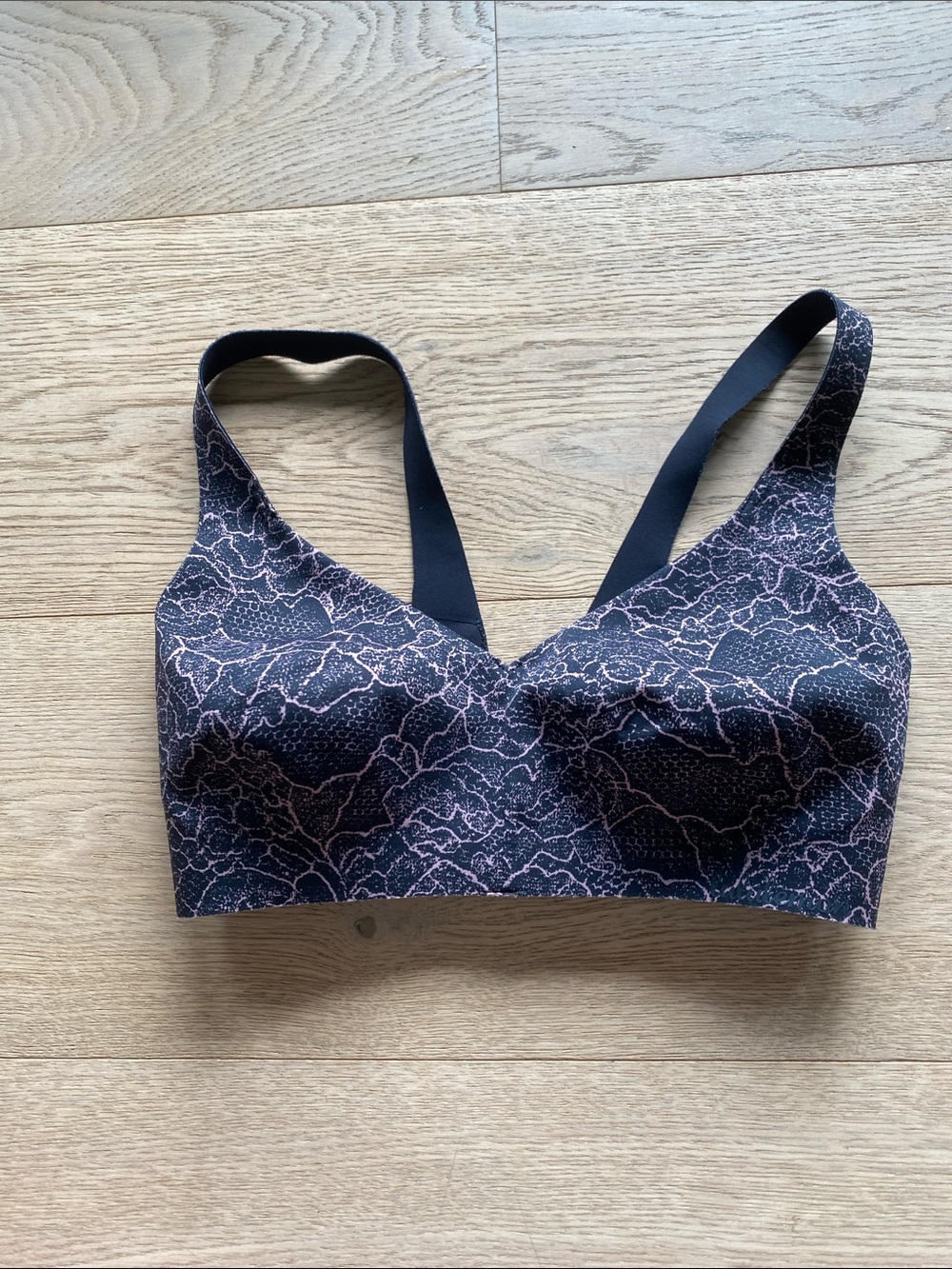 lululemon athletica Black Bra with Light Pink Lace-Style Print size 32D